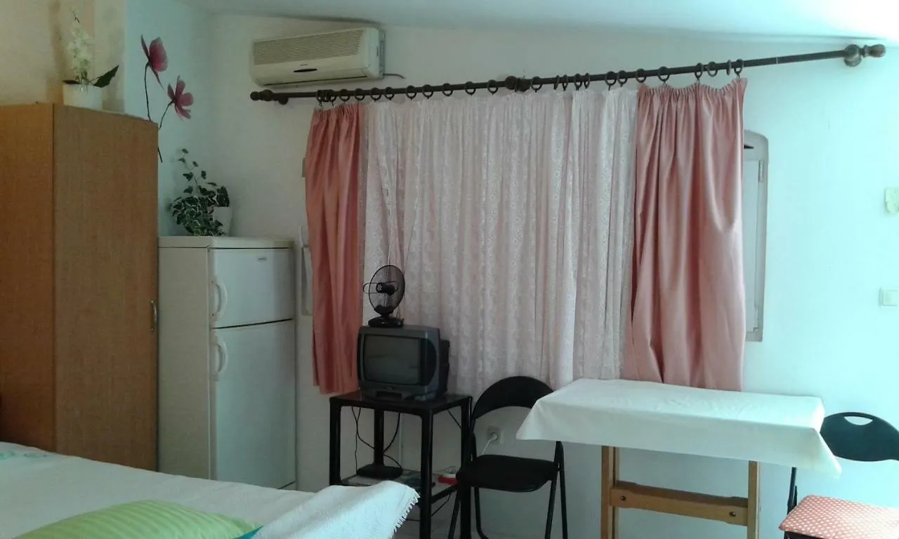Apartmani Marija Starigrad Paklenica Croatia
